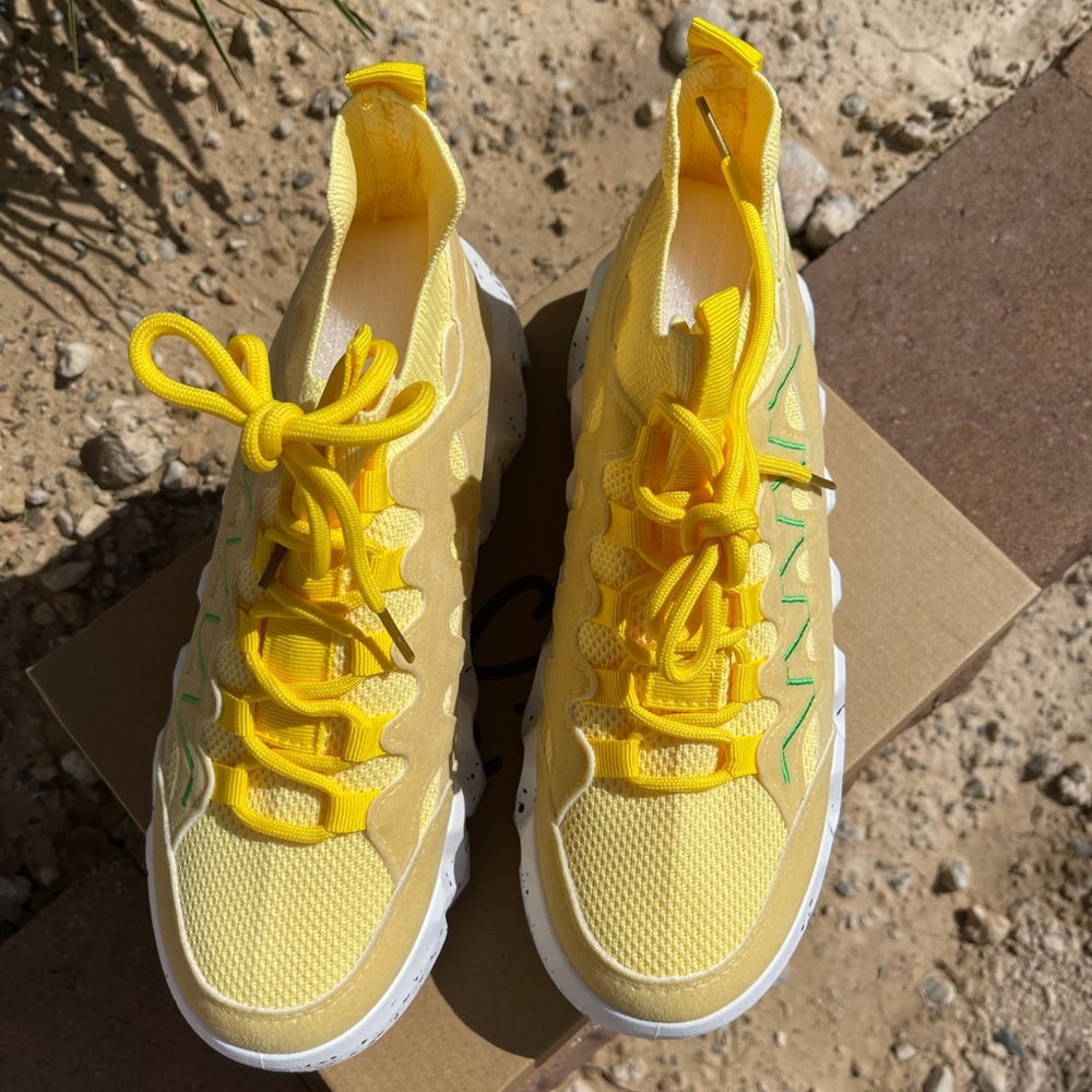 Bright Chunky Sneakers 🍋 - Picture 4 of 6